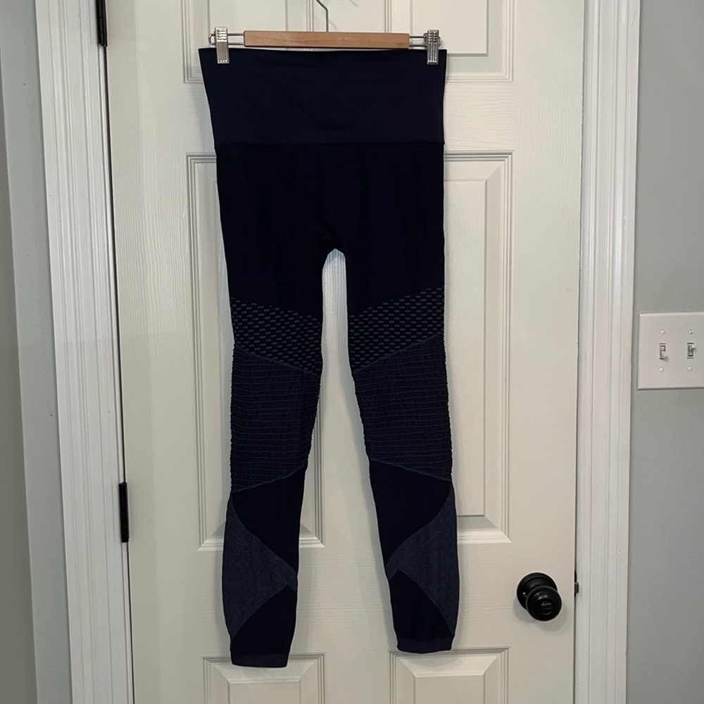 Spanx Indigo/Gray Look At Me Now Seamless Moto Leggings Sz Large Sculpting Shape